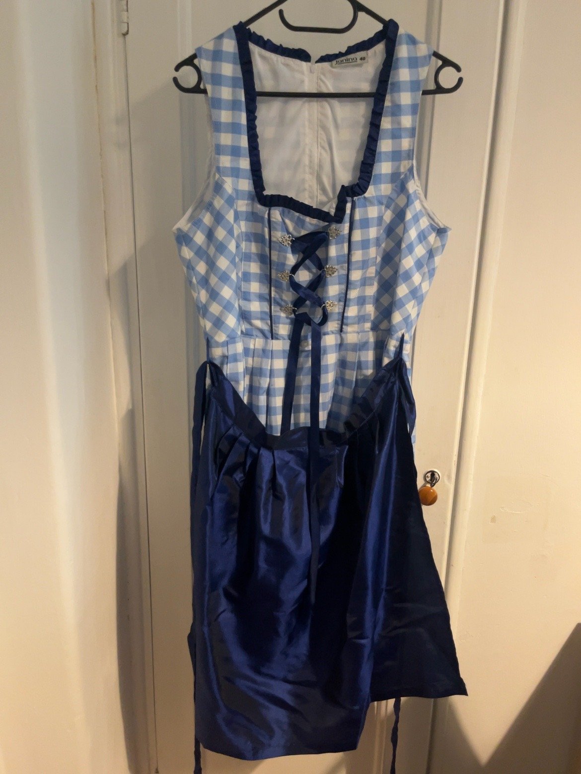 Modro-bílý kostkovaný dirndl ve velikosti 40, dámská položka č. 6 – pohled 1