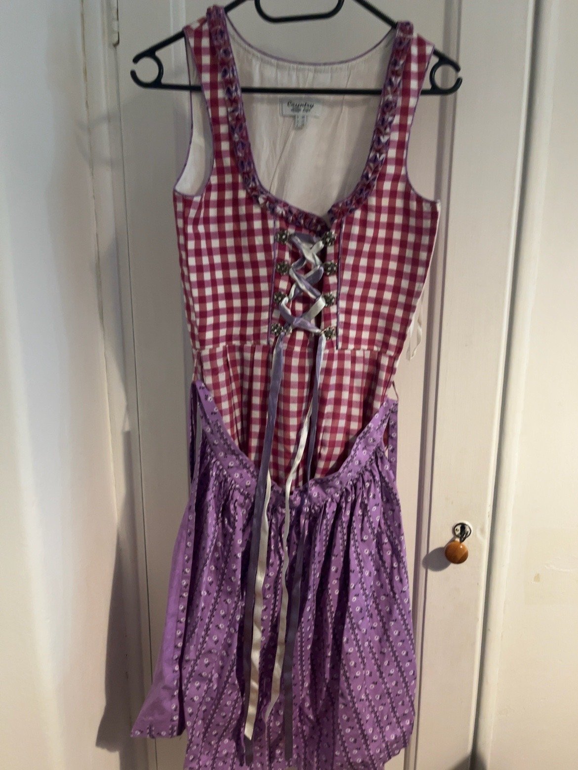 Růžovo-fialový kostkovaný dirndl ve velikosti 36, dámská položka č. 10 – pohled 1