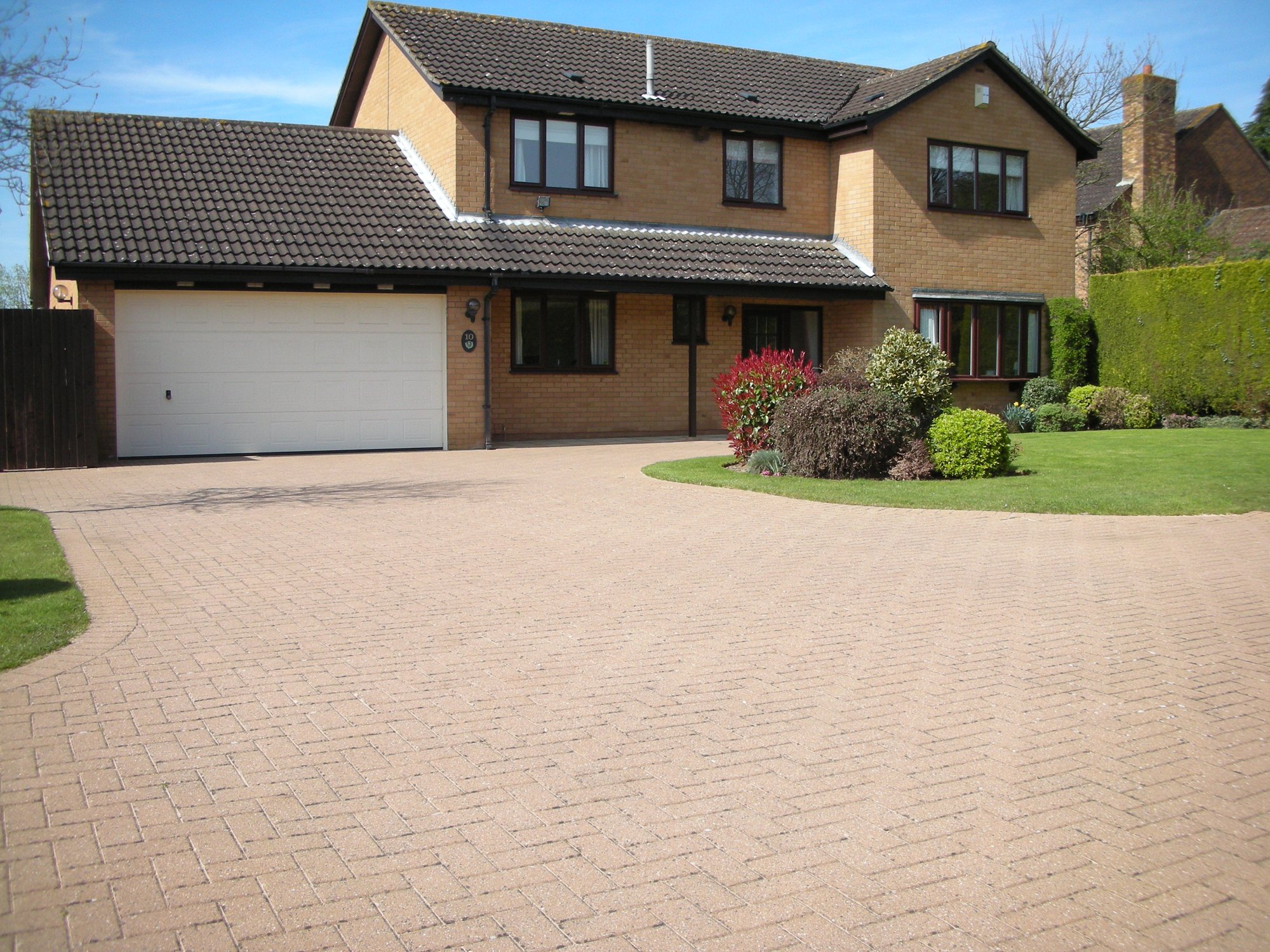 Concrete Driveway Deep Clean — Perth — Dalguise Coatings