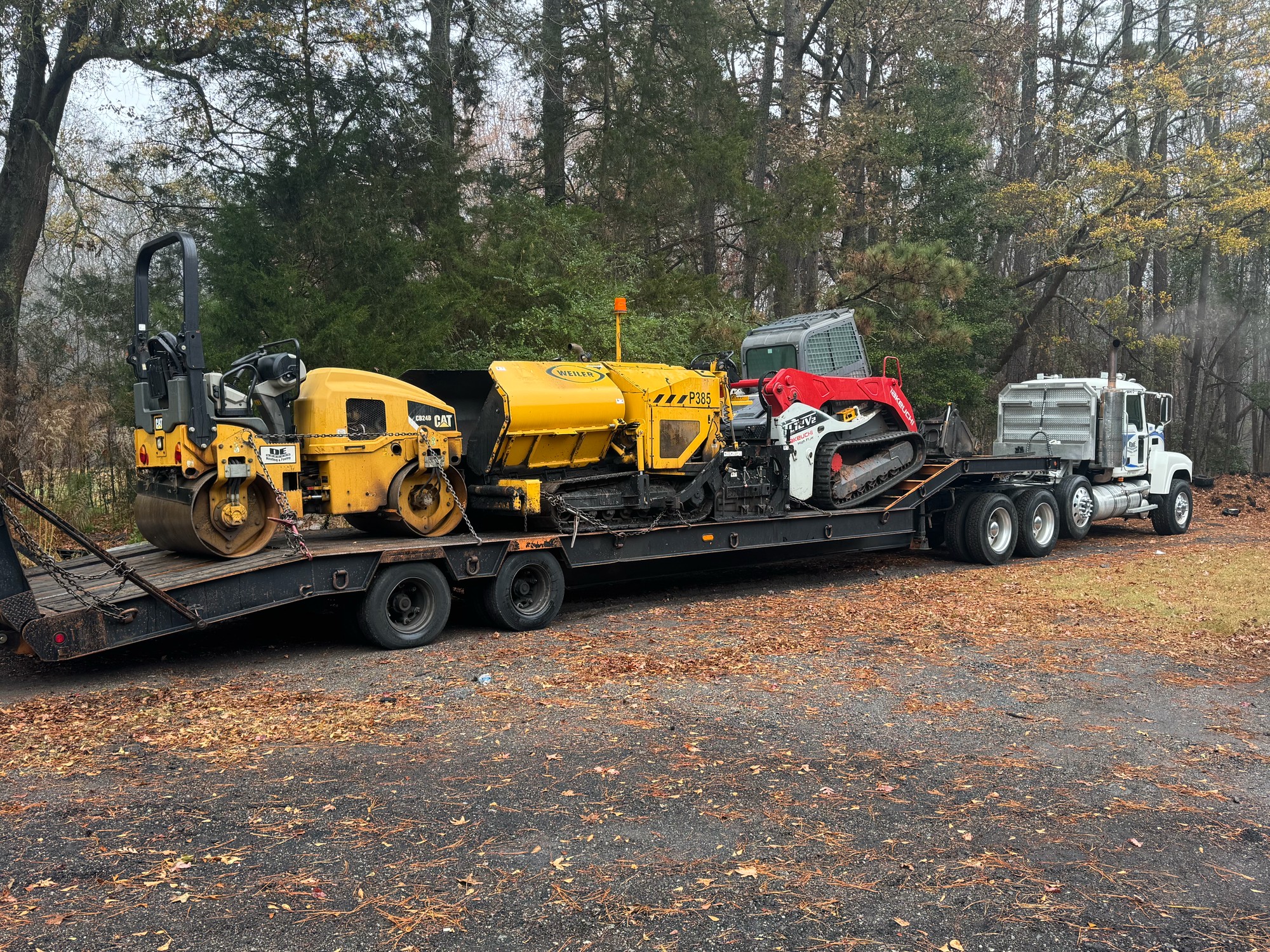 D.E. Hauling & Paving job site work