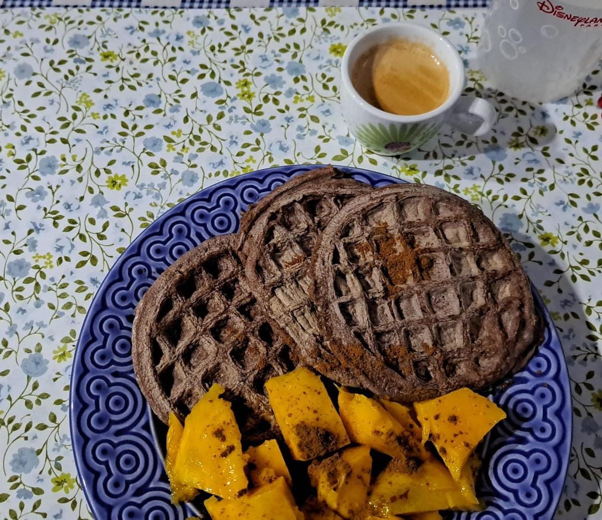 Waffles de chocolate com abóbora