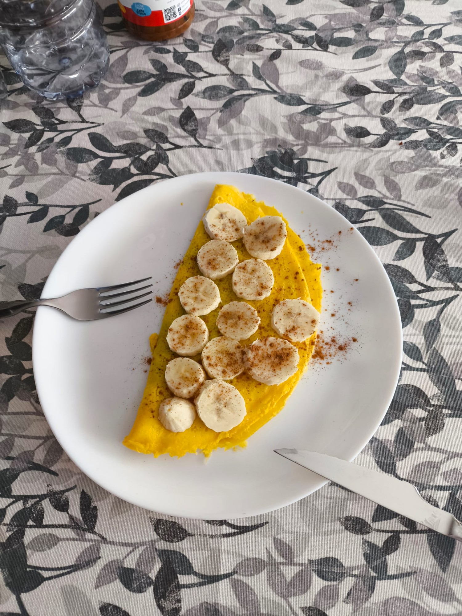 Omelete deliciosa com fruta