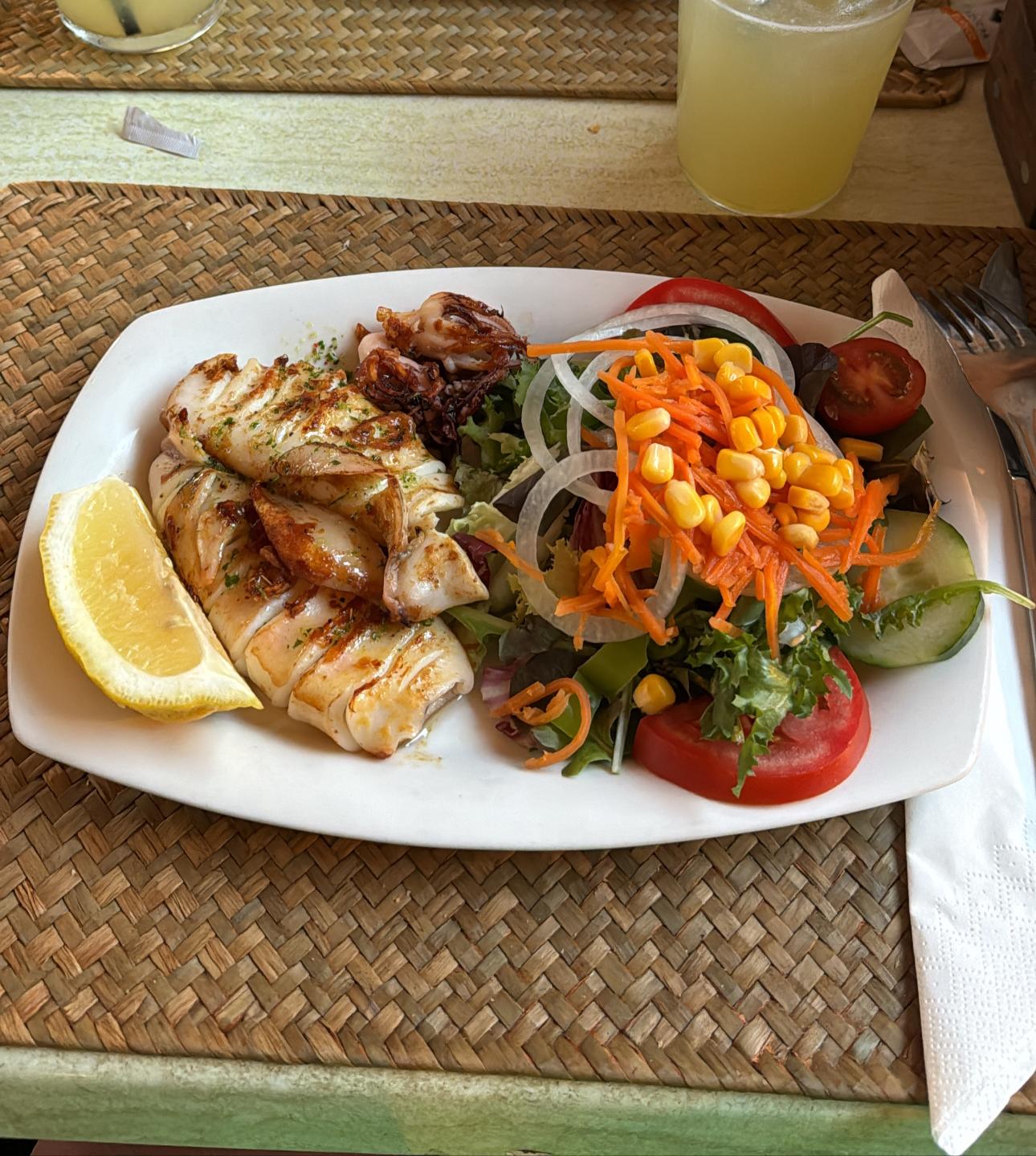 Mousse cremoso com frutas