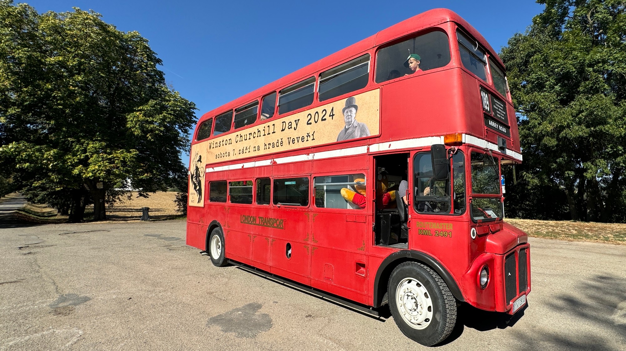 Bus na festivalu