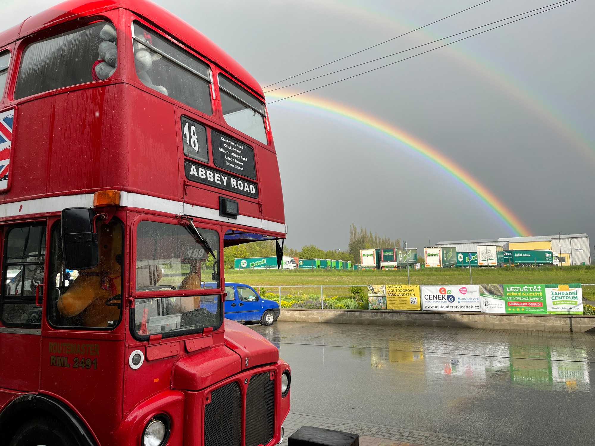 Autobus v pohybu