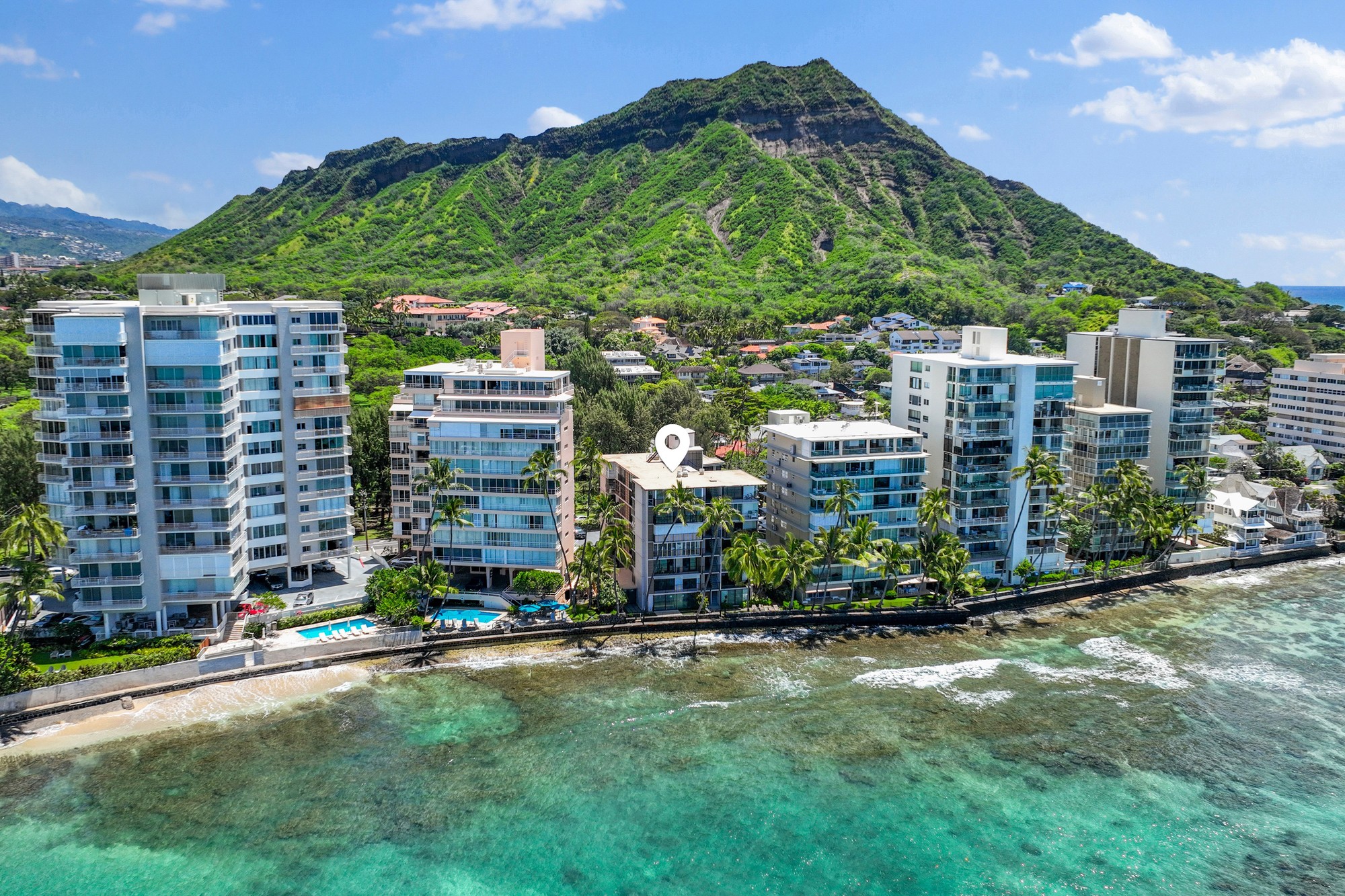2987 Kalakaua — Aerial view of the oceanfront building