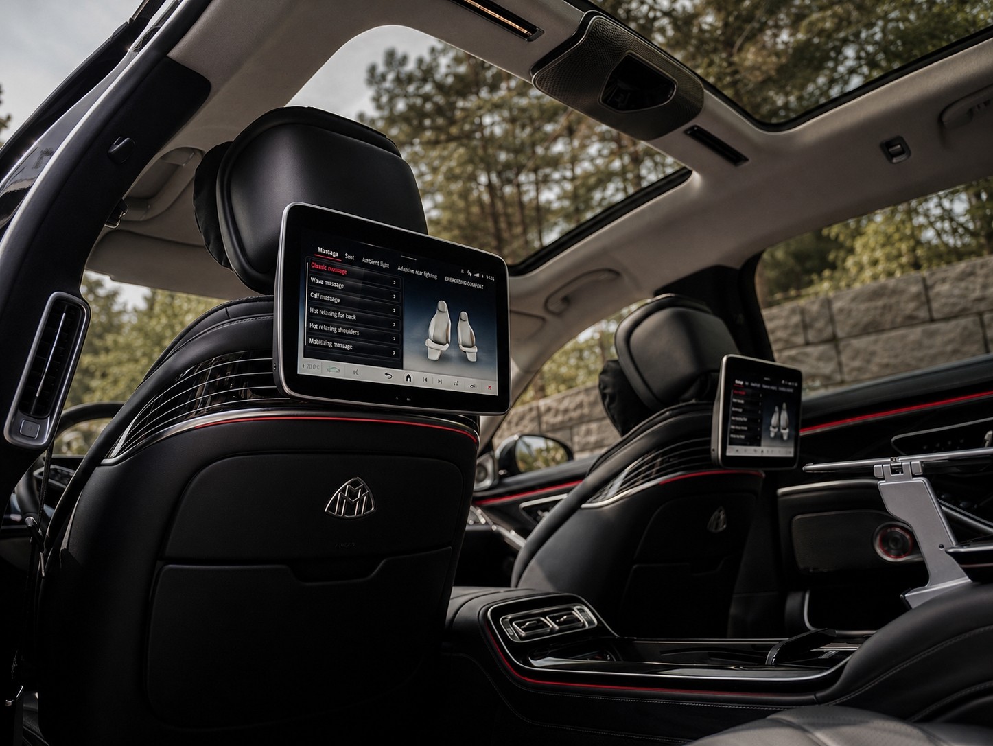 Mercedes-Maybach Z223 — interiér levý zadní sedadlo
