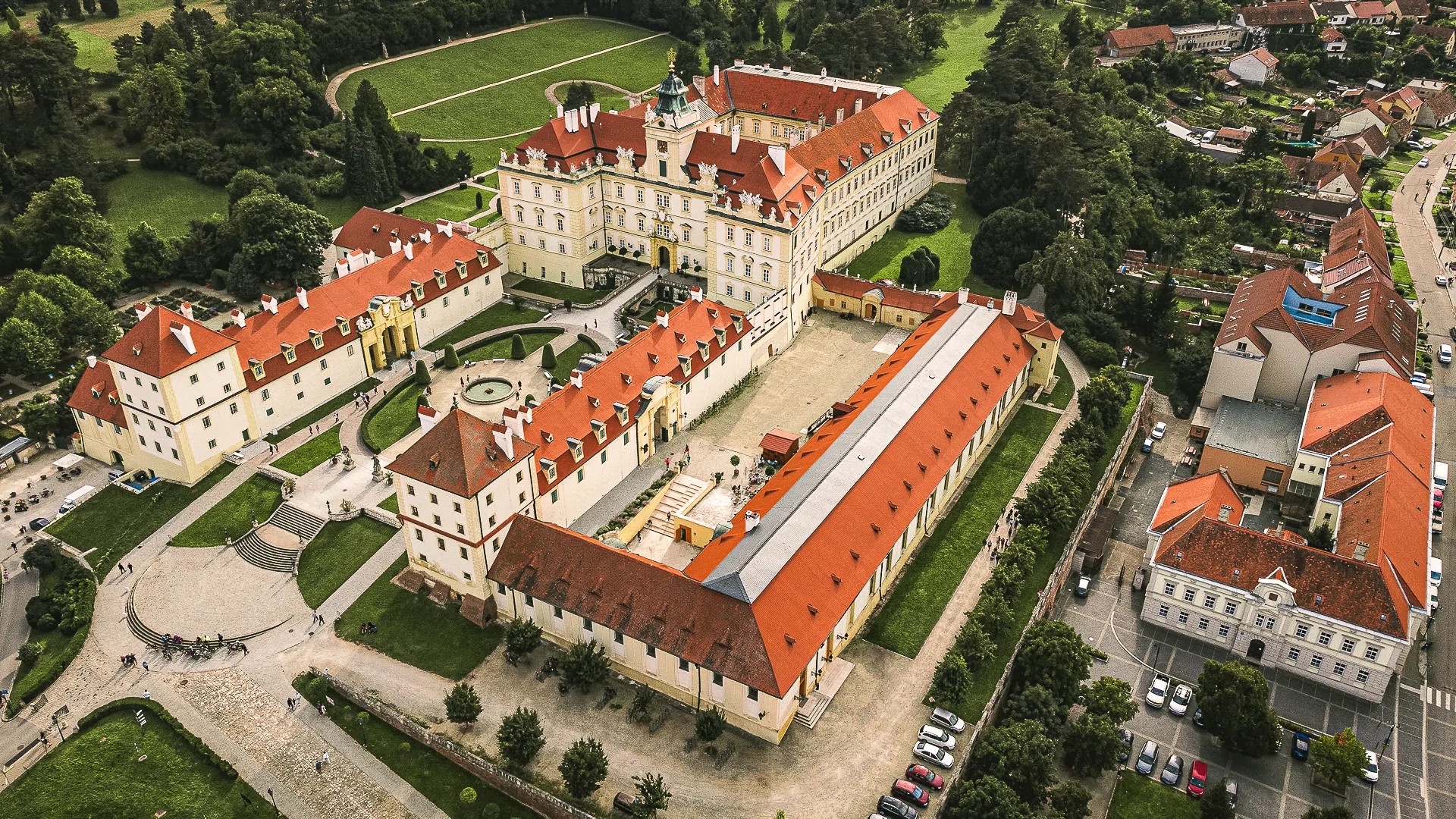 Průčelí zámku Valtice