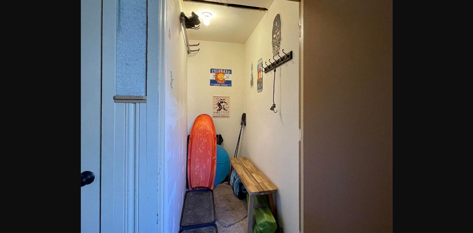 Ski room / Ready for first tracks