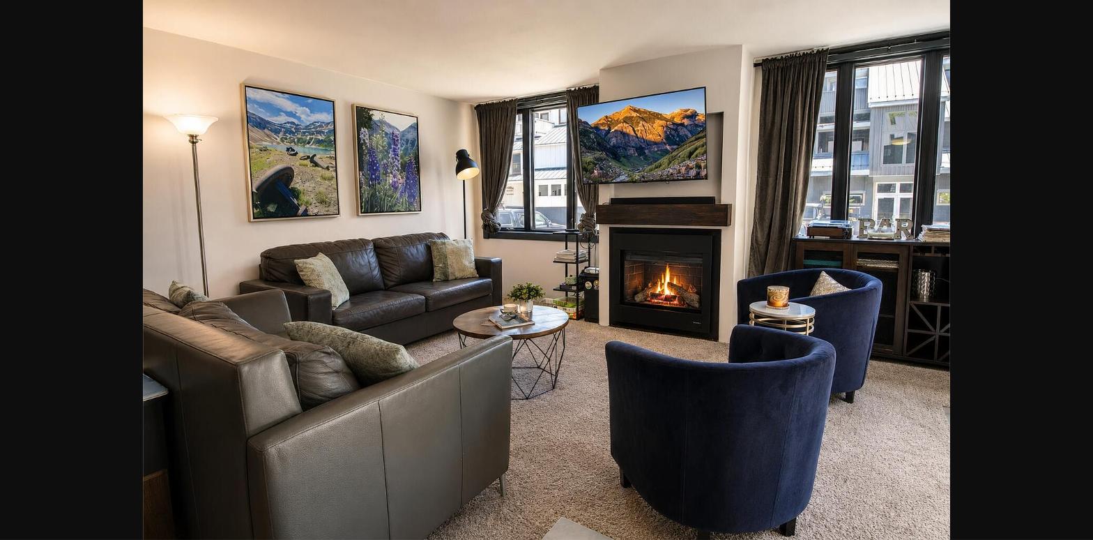 Living room at Telluride Lodge Unit 331