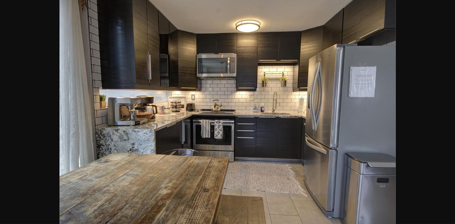 Kitchen / Gather here