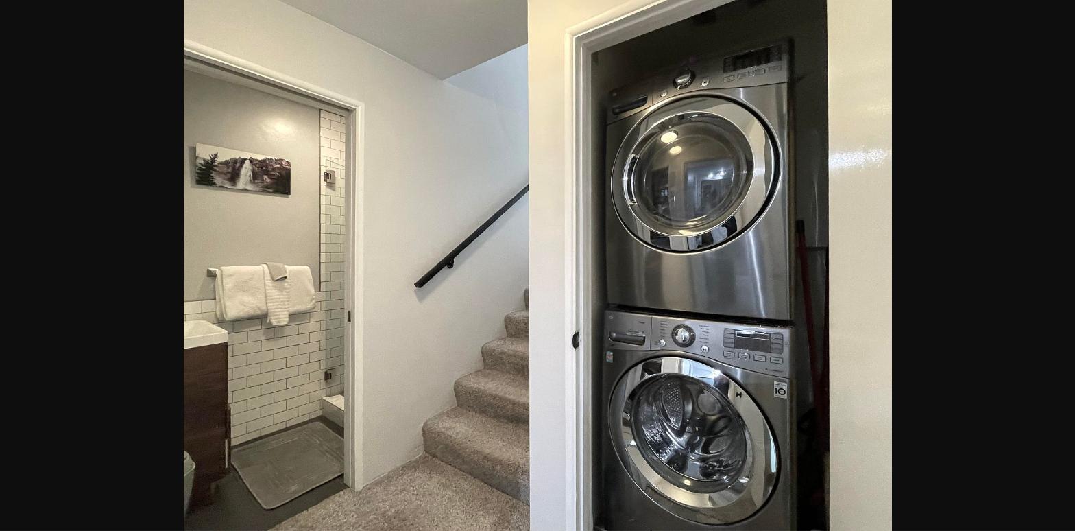 Laundry & entry / Easy arrivals