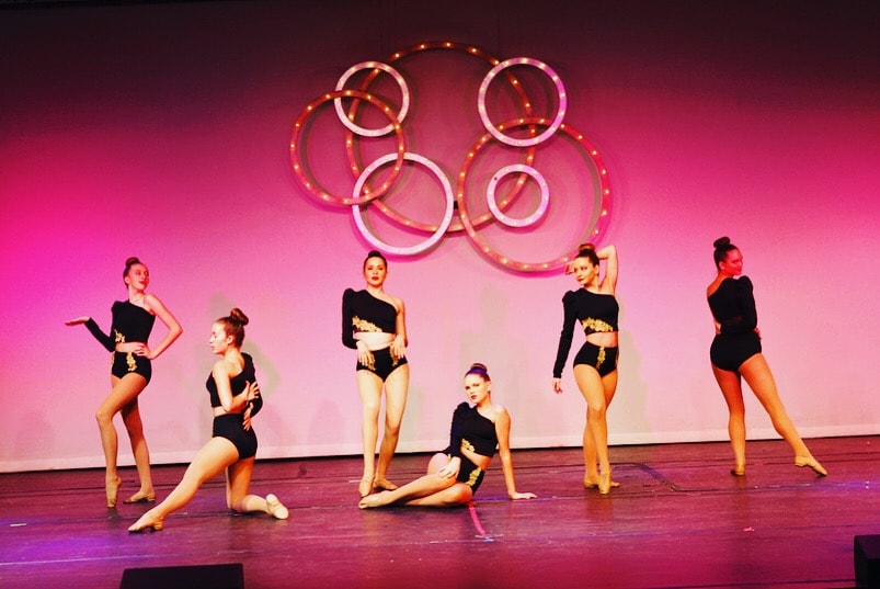 JSDA dancer