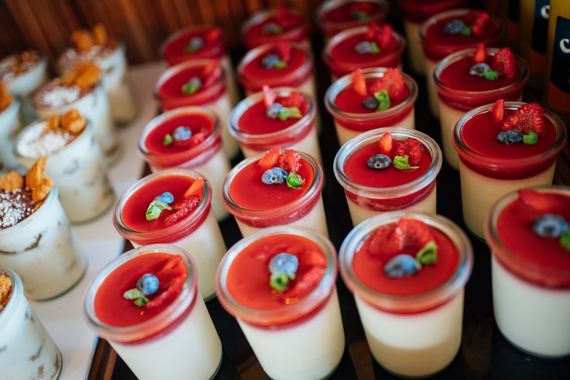 Servírovaná specialita na porcelánovém talíři — Star Lipno
