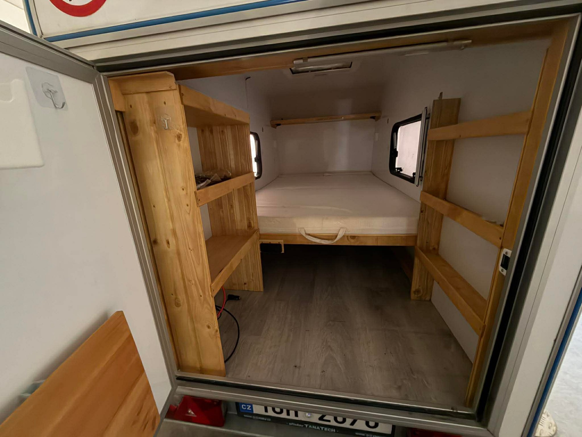 Minikaravan - pohled zepředu