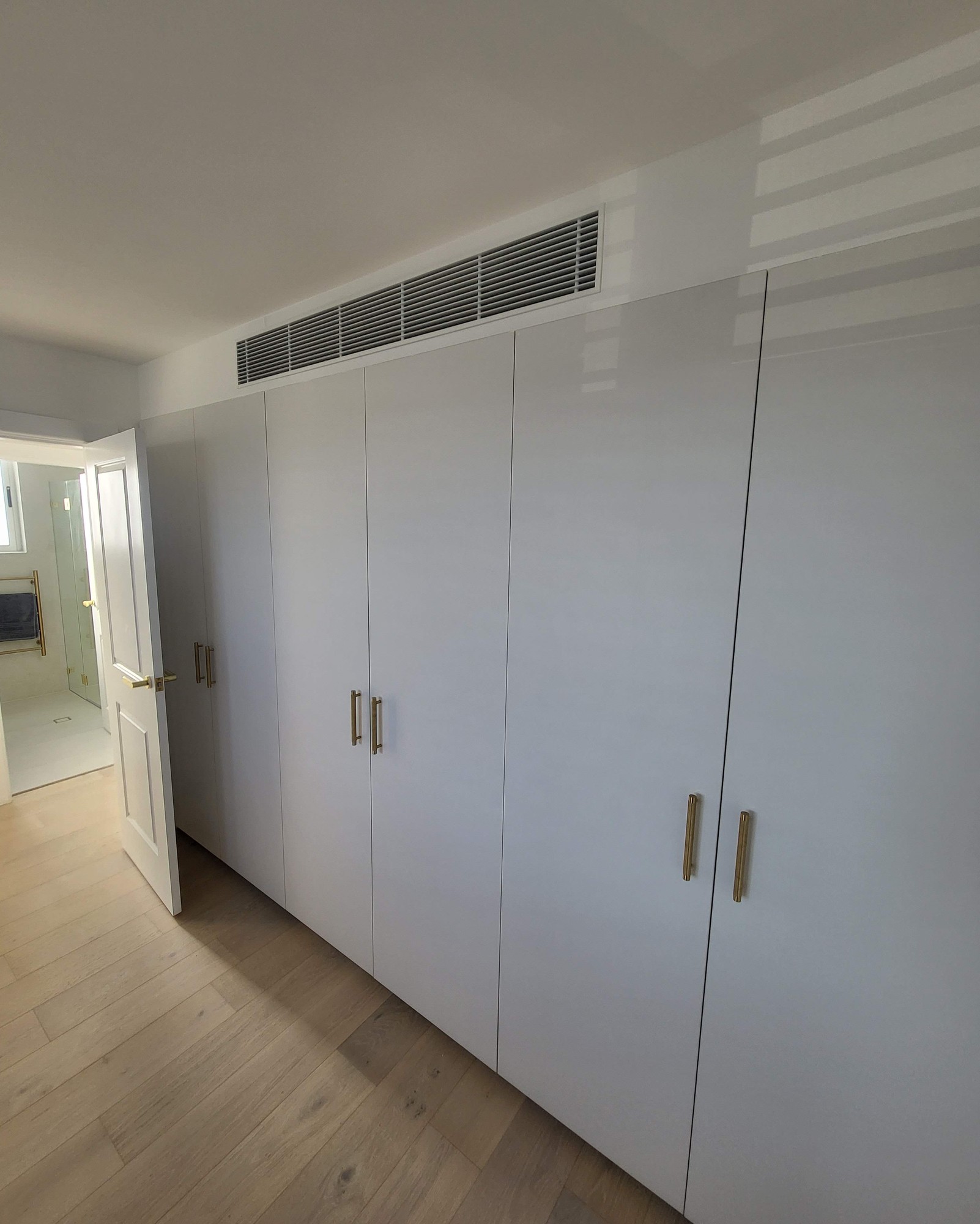Linear bar grille installed in floor