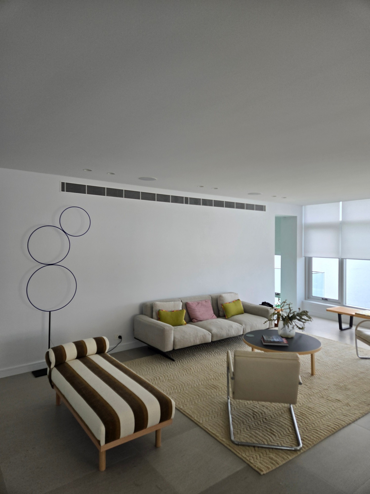 Linear bar grille aluminium blade detail