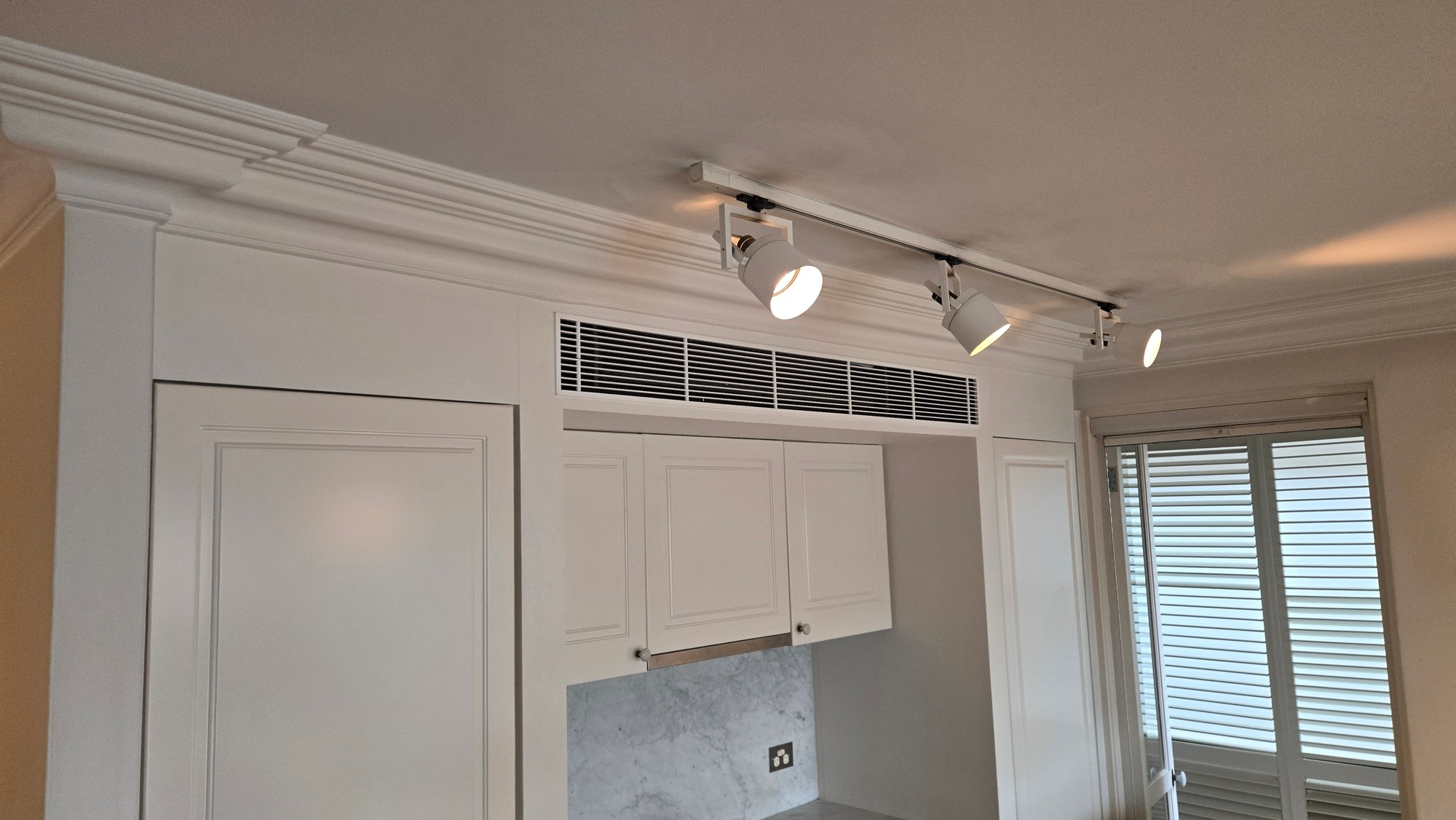 Bulkhead unit installation after