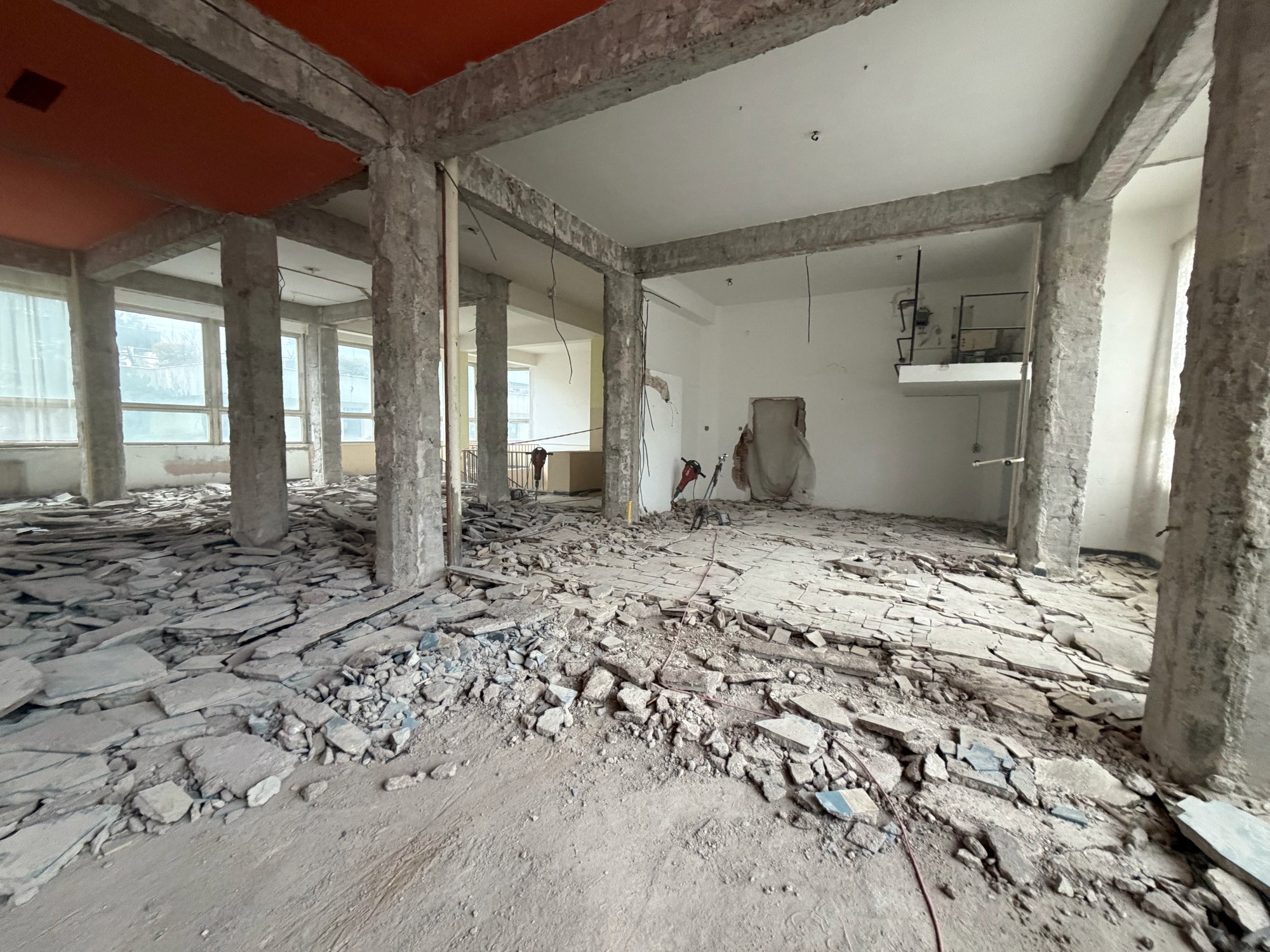 T-String Pardubice – foto 12