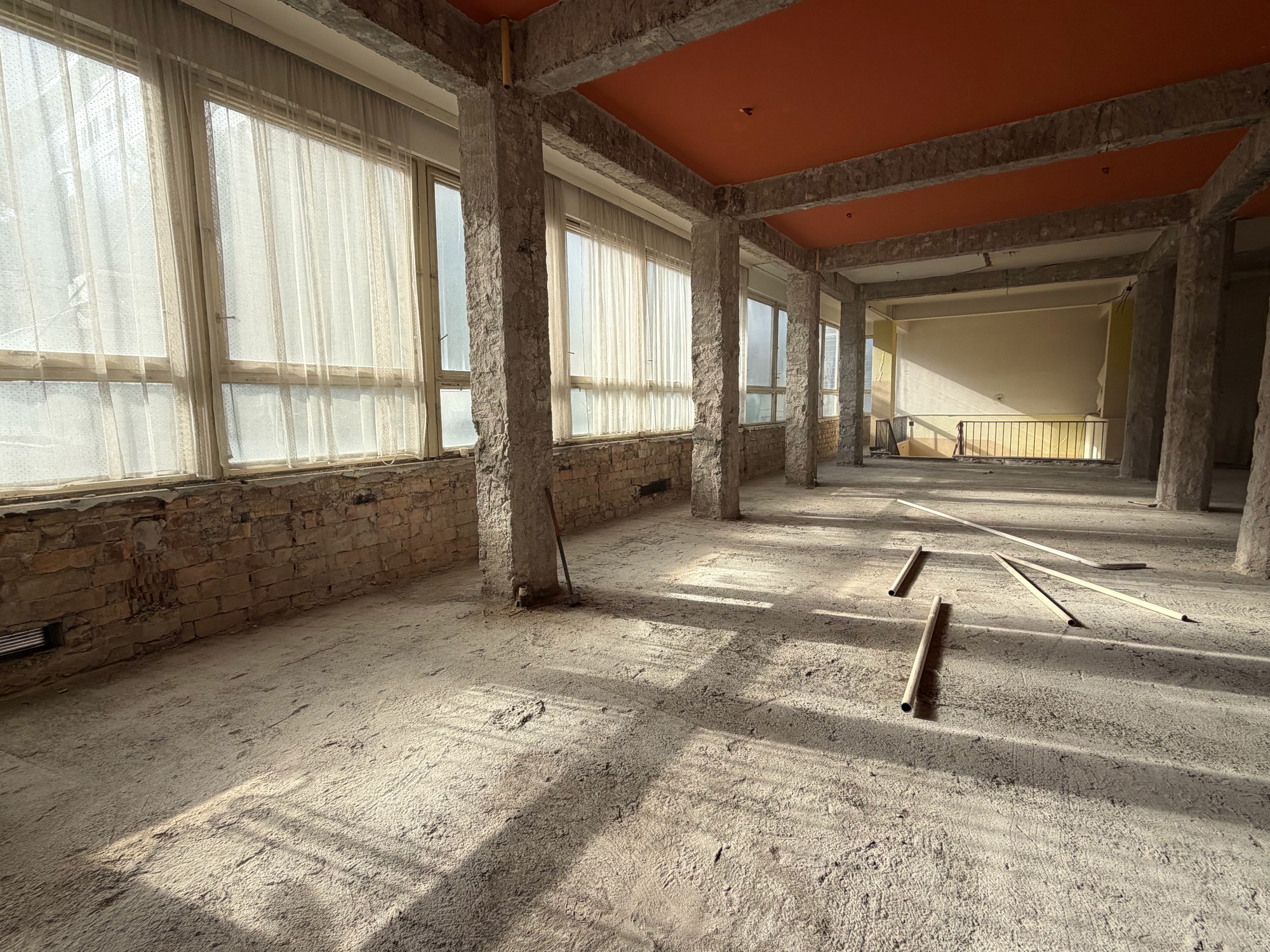 T-String Pardubice – foto 17