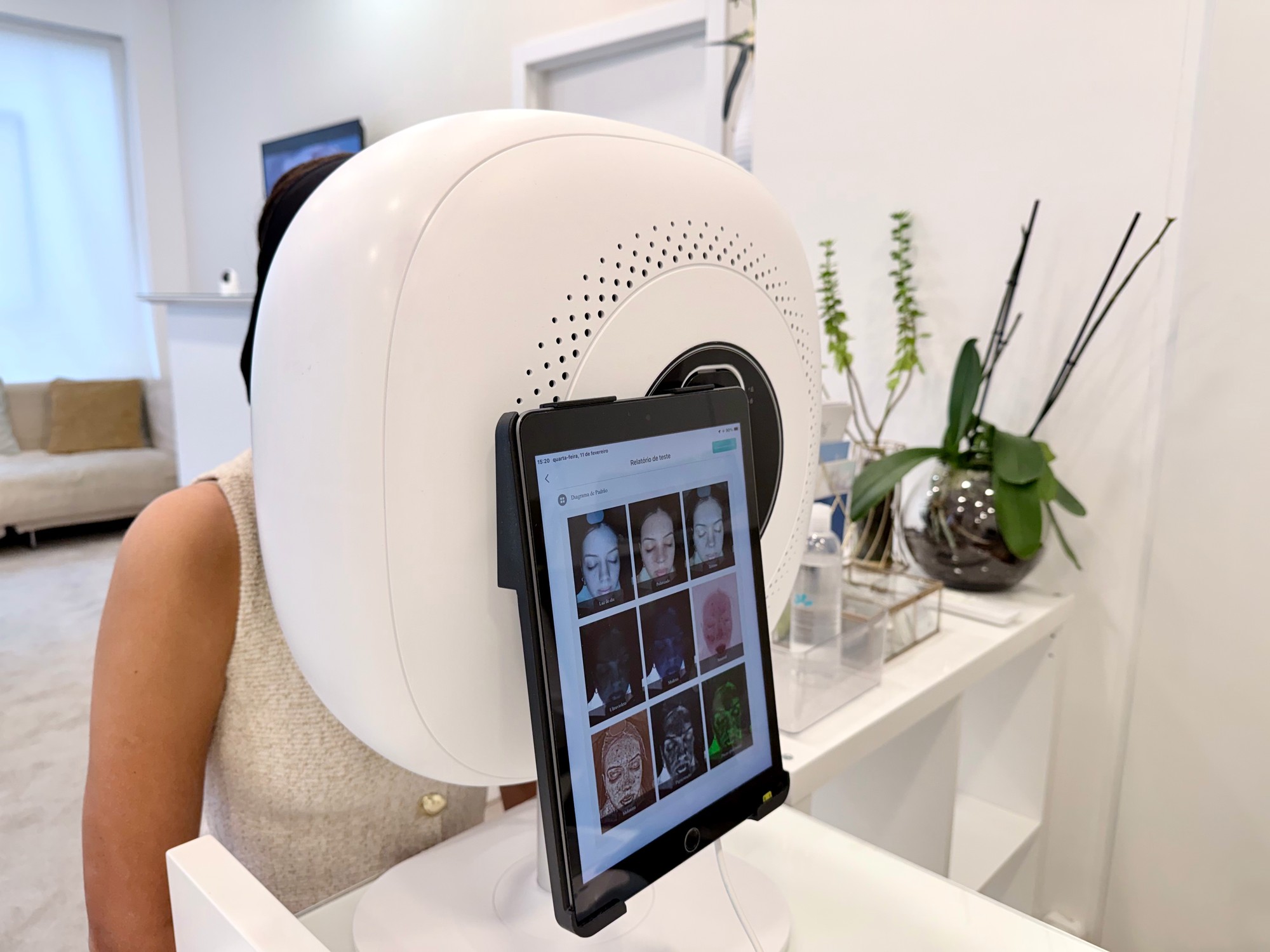 Máquina AI MY SKIN — diagnóstico de pele com inteligência artificial