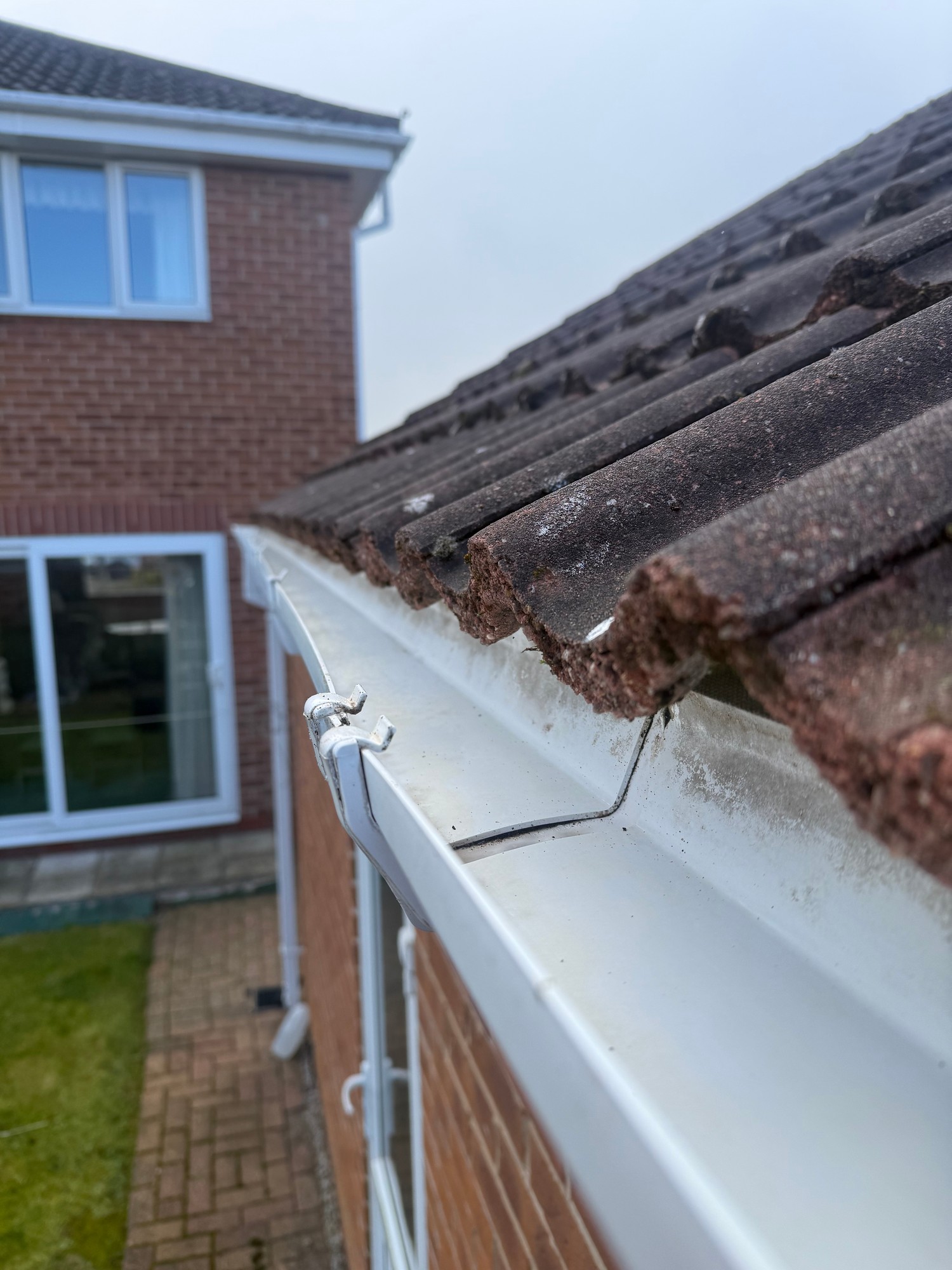 Gutter and fascia clean and clear after professional gutter cleaning