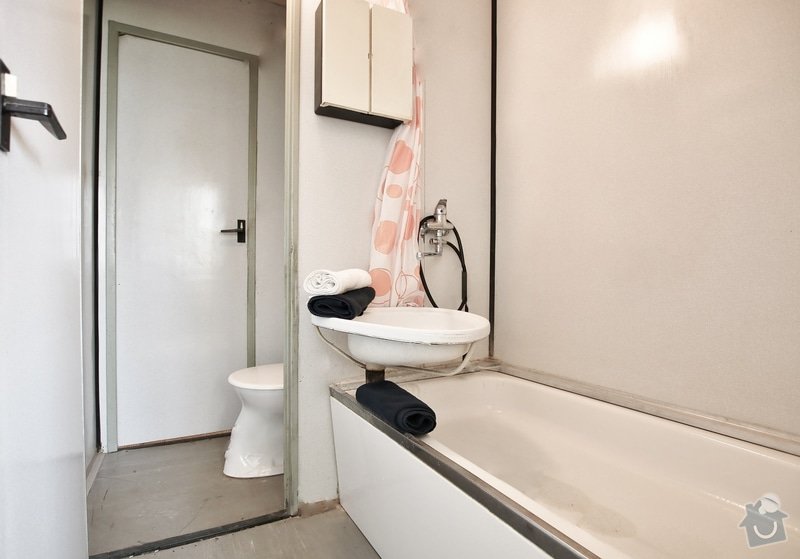 Stará koupelna / umakartové jádro