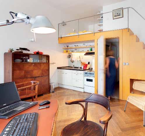 Hlavní foto: interiér malého pražského bytu / 1+kk