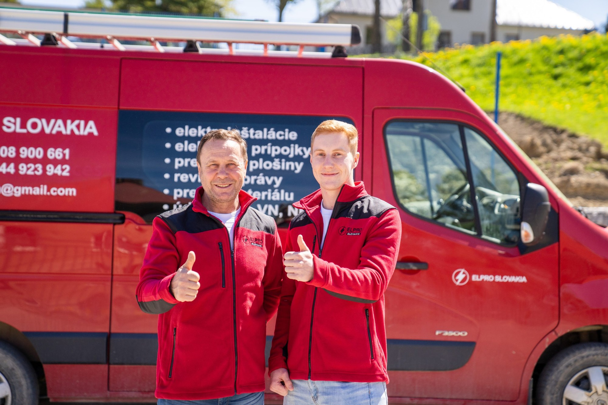 ELPRO Slovakia — Pracovné oblečenie pre elektrikárov — tričká, montérky, mikiny