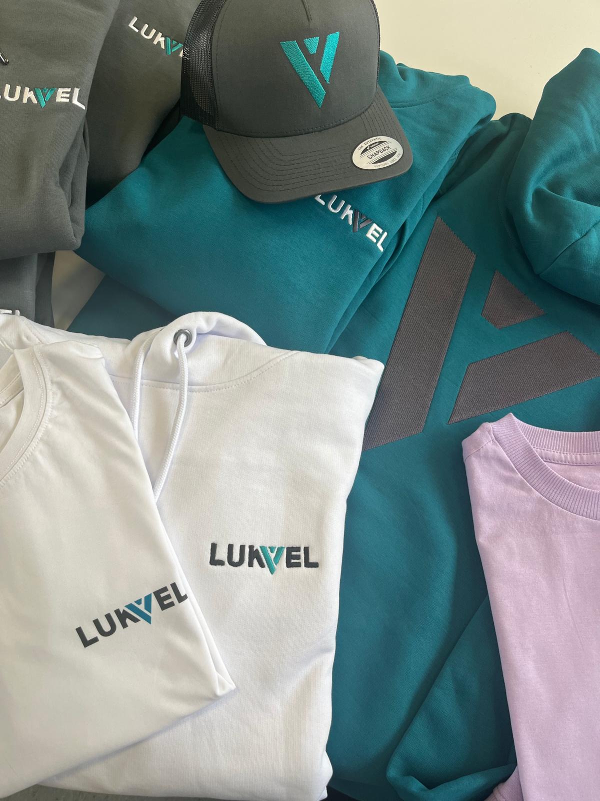 LUKVEL s.r.o. — Pracovné oblečenie — tričká, mikiny, šiltovky