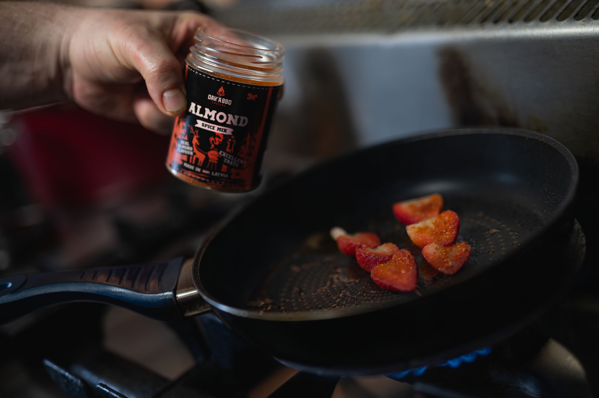 Almond Spice Spice Mix od OAK & BBQ s jahoda mi