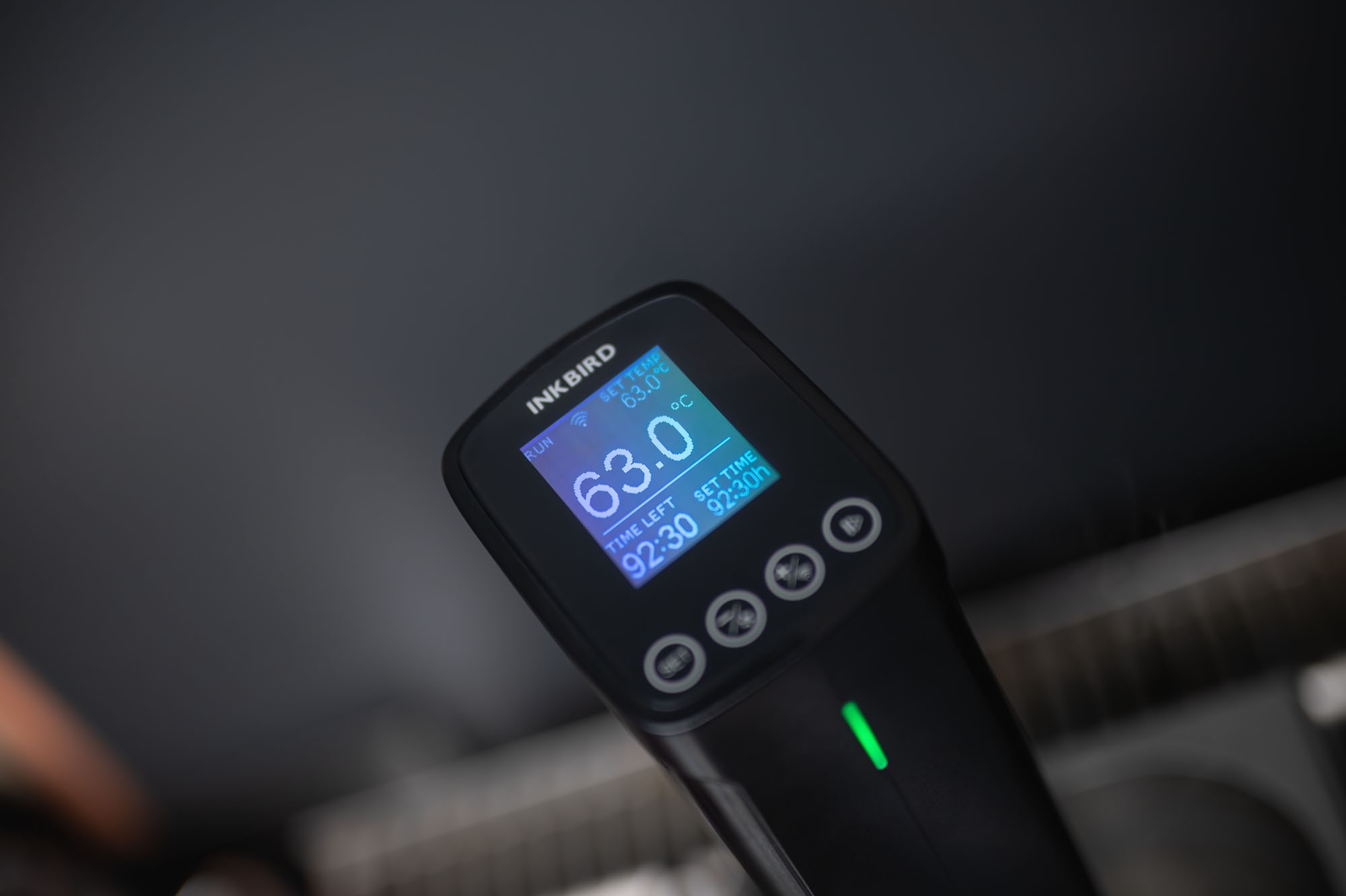 INKBIRD sous-vide teplomer – 63°C