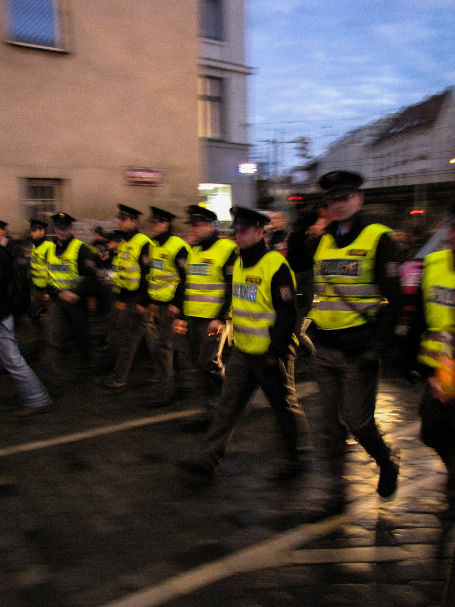 17. listopadu 2009 + 2019 — fotografie 4