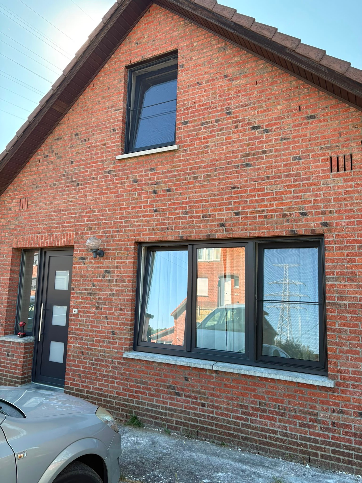 Ramen en deur in Beringen, geplaatst door HB Ramen & Deuren