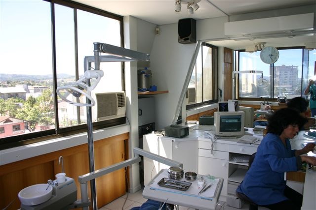 Interior Clínica Quilpué — Dr. Héctor Sanhueza