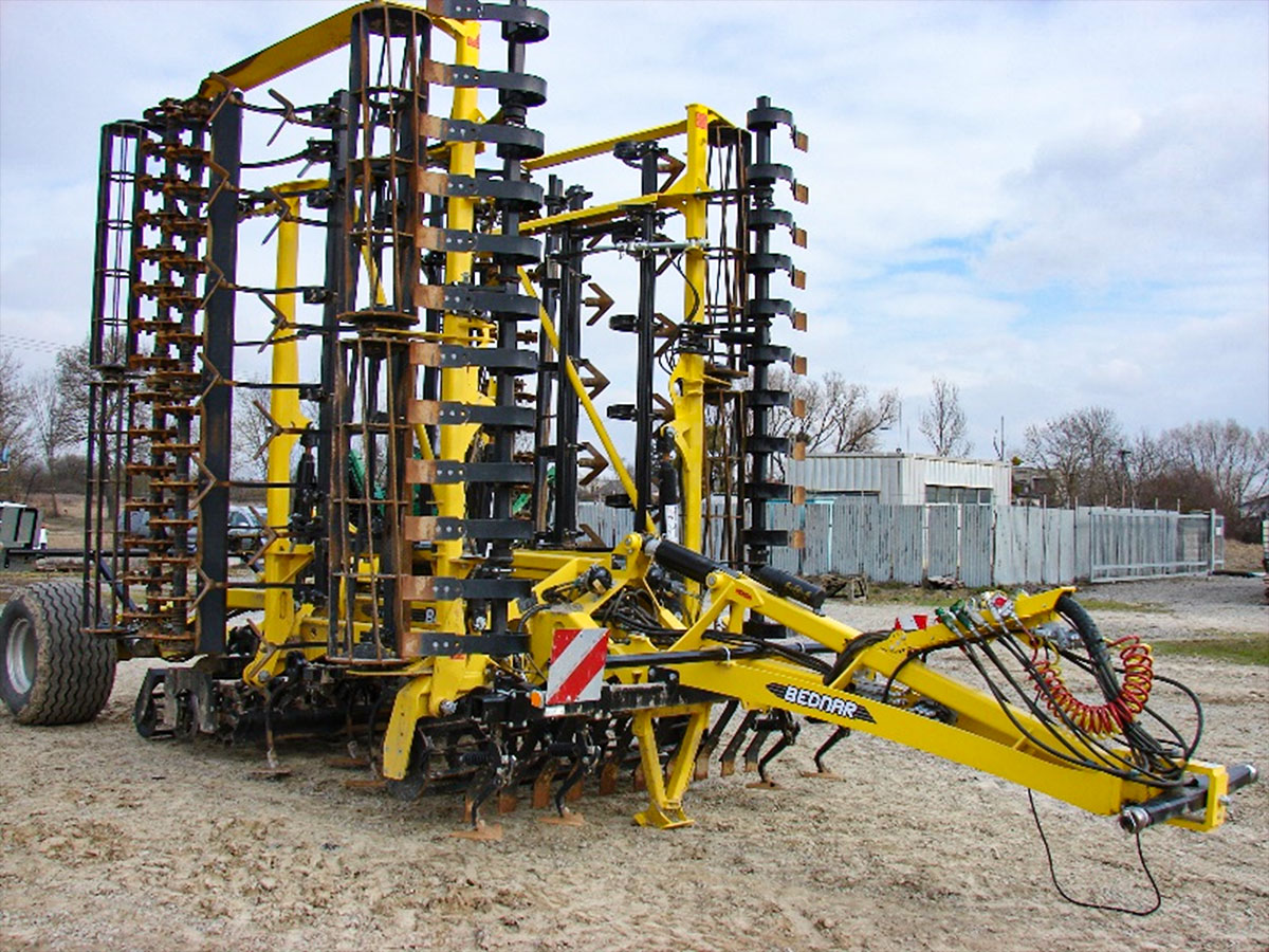 Príprava pôdy – Bednar stroj