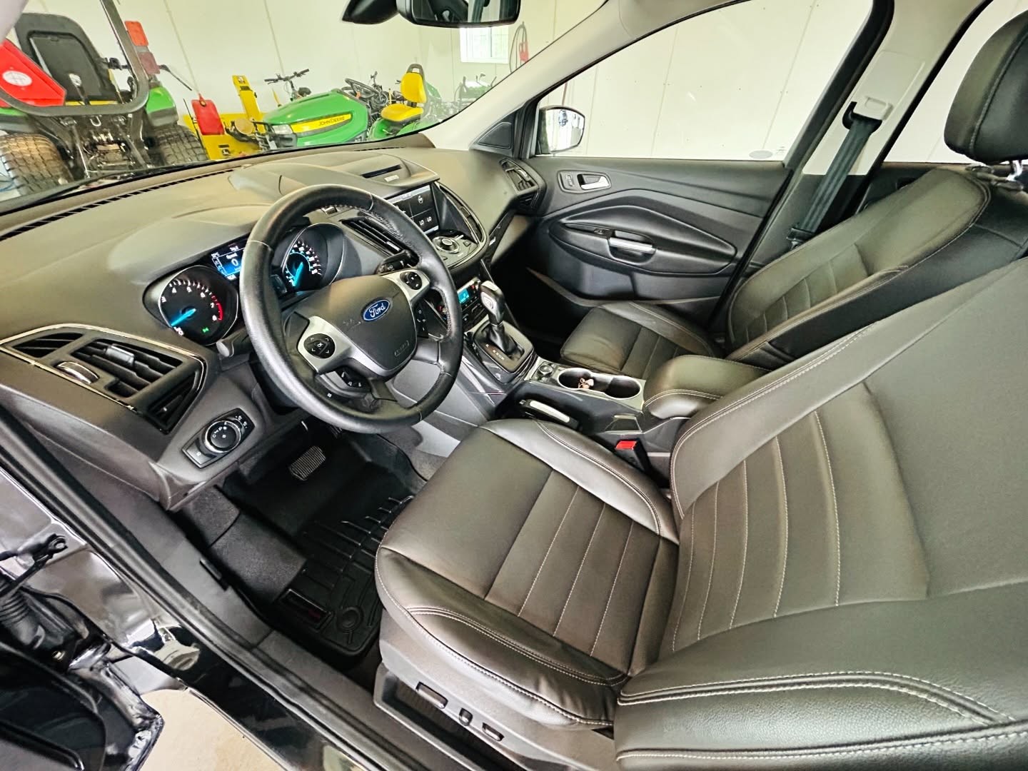 Vehicle exterior detail