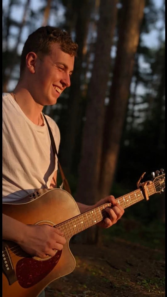 Conrad Daniel performing