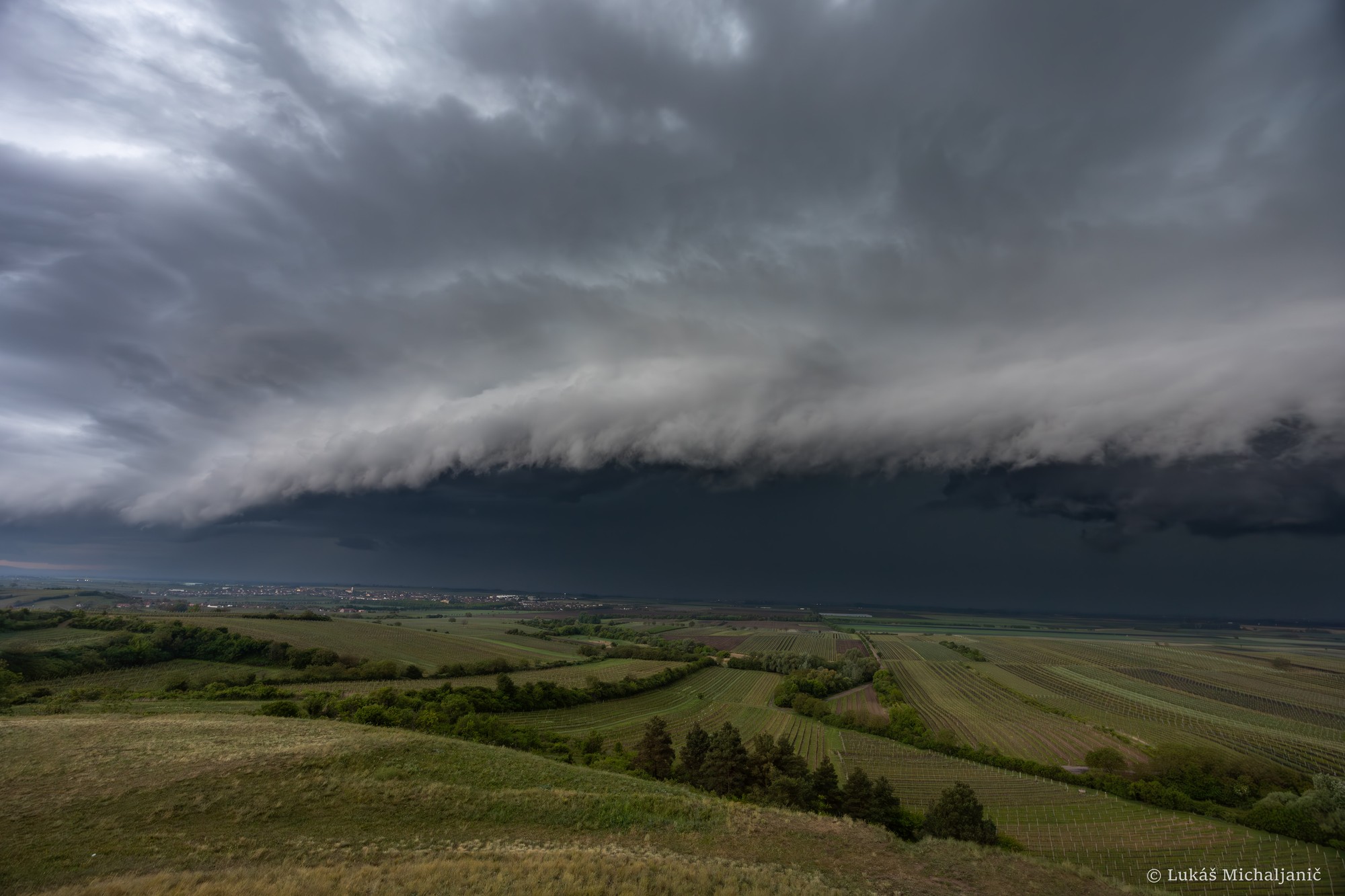 shelf cloud nad poli