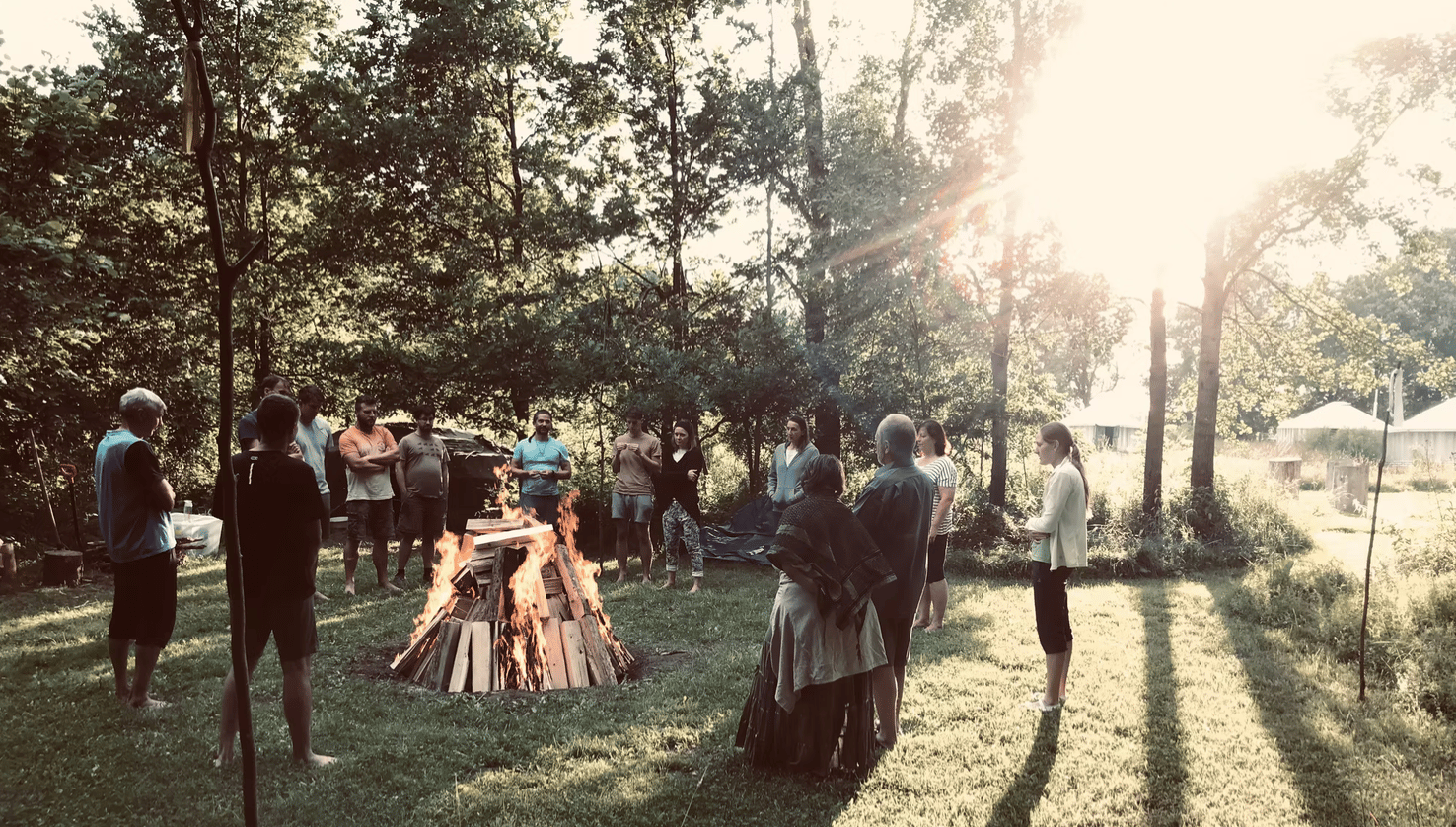 Jurtcamp — interiér jurty