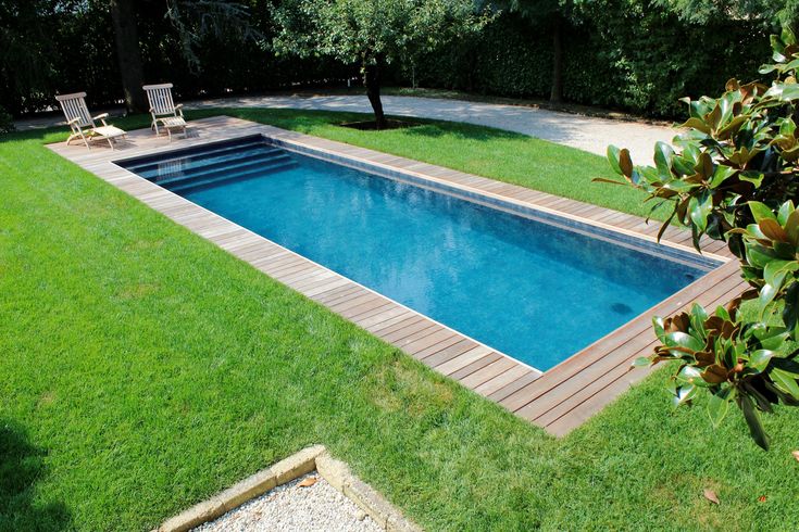 Piscina in calcestruzzo di lusso