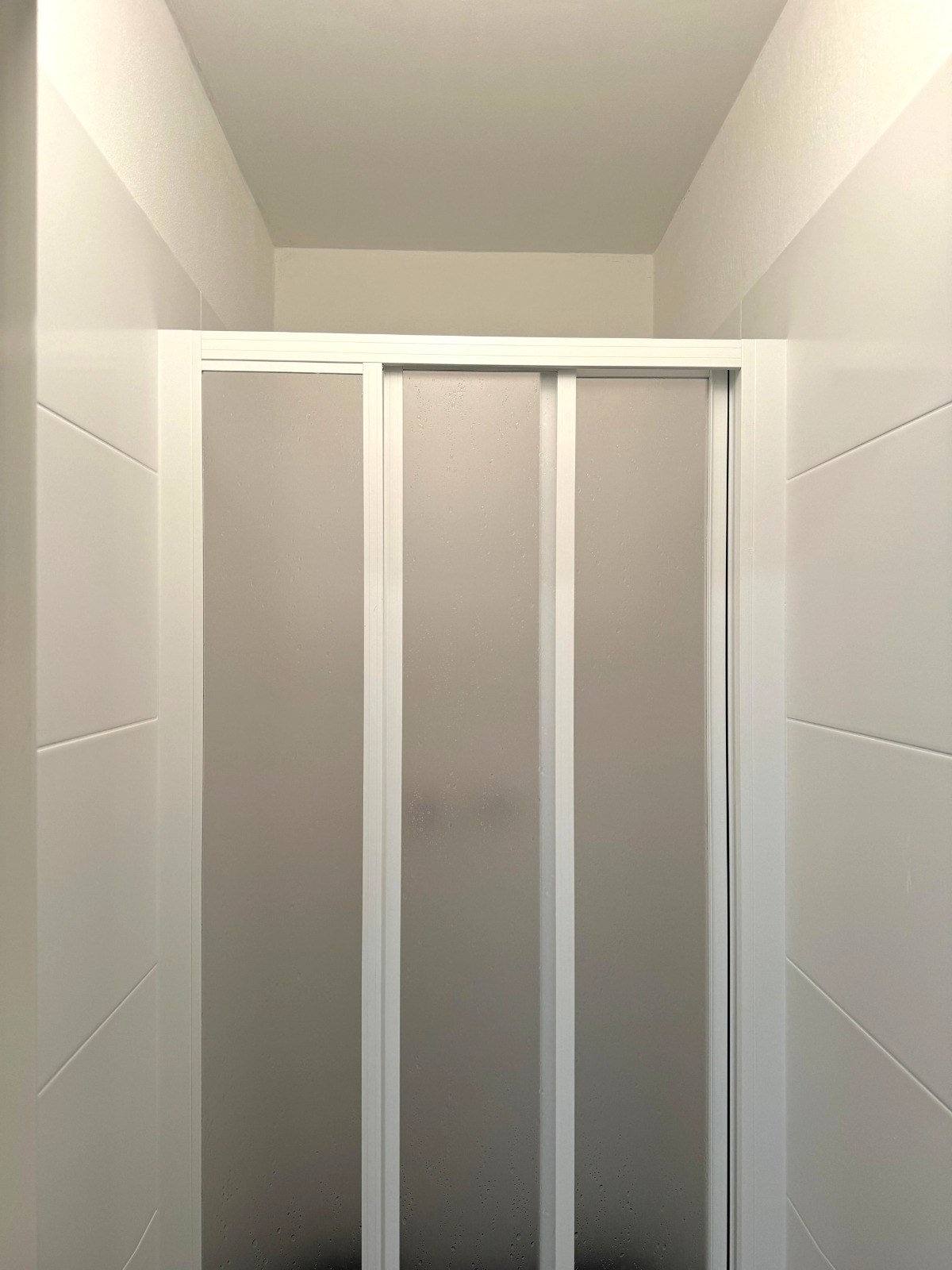 Sprchový kout