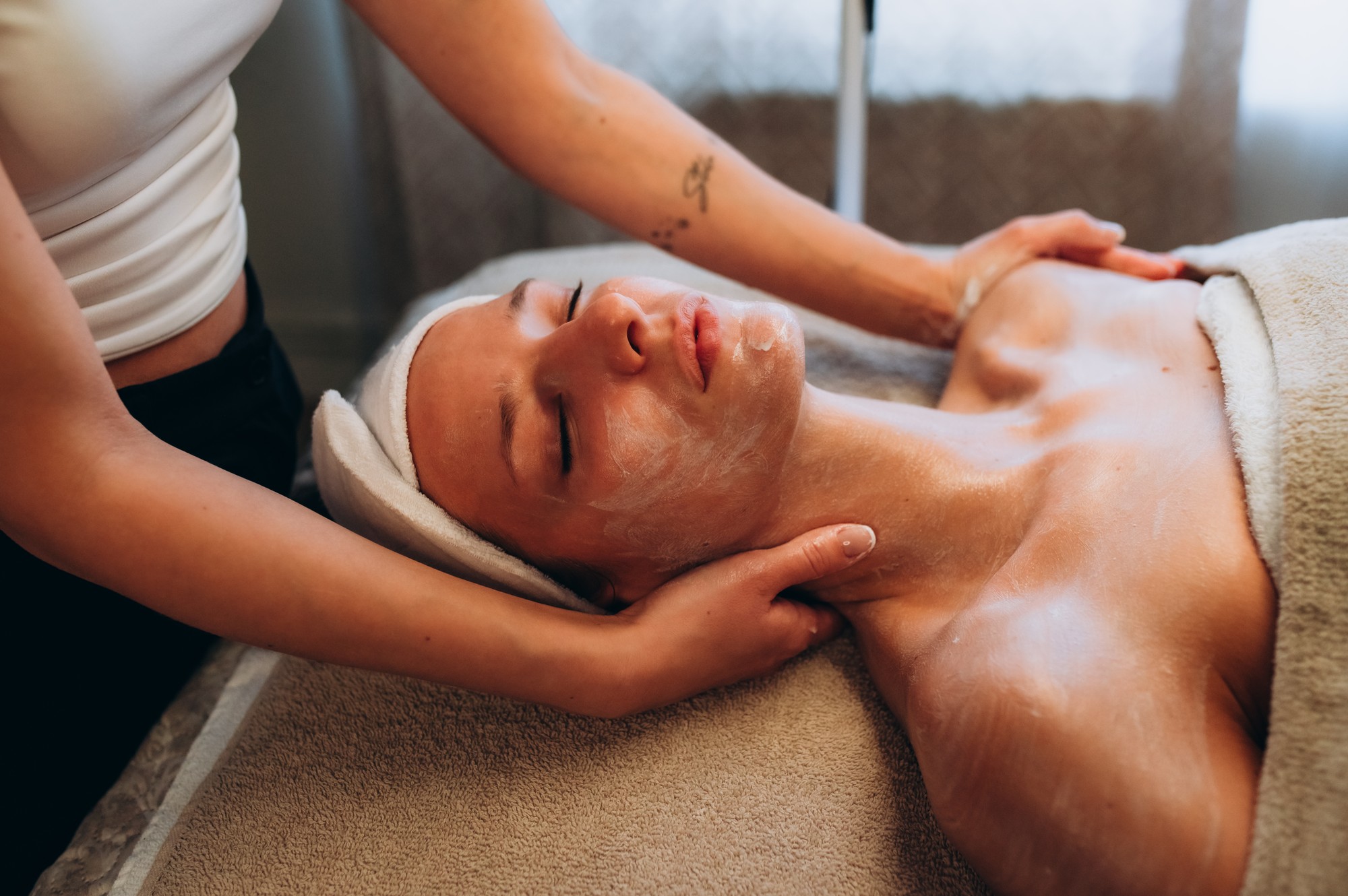 Liftingová masáž obličeje – Therapy Andrea