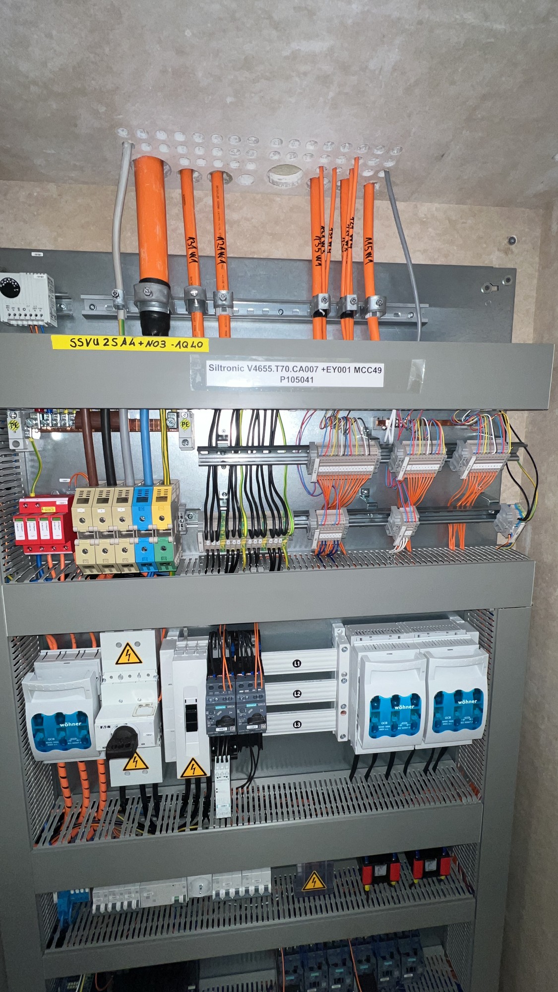 Elektroinstalace – průmyslový rozvaděč