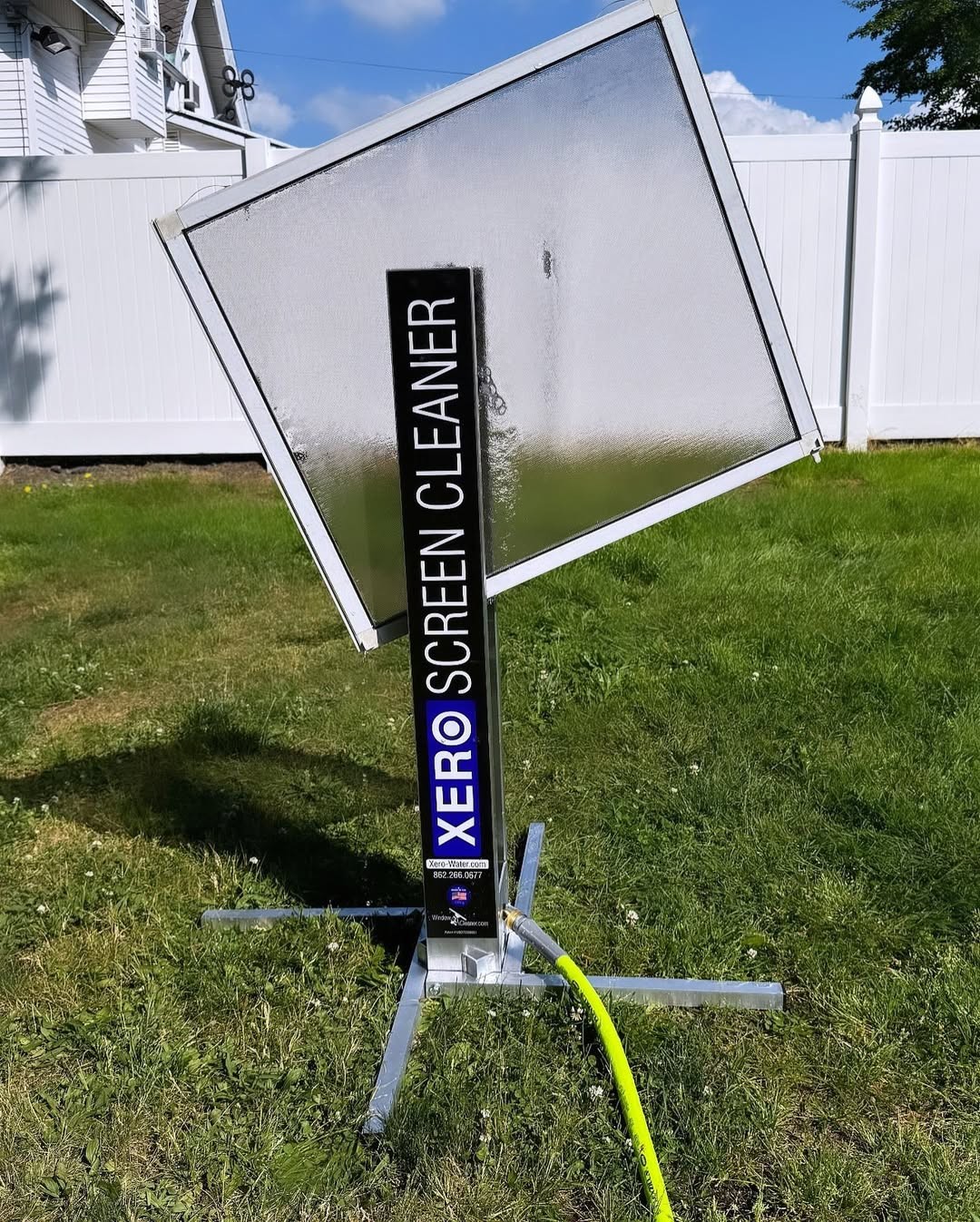 Professional screen cleaning equipment - XERO Screen Cleaner