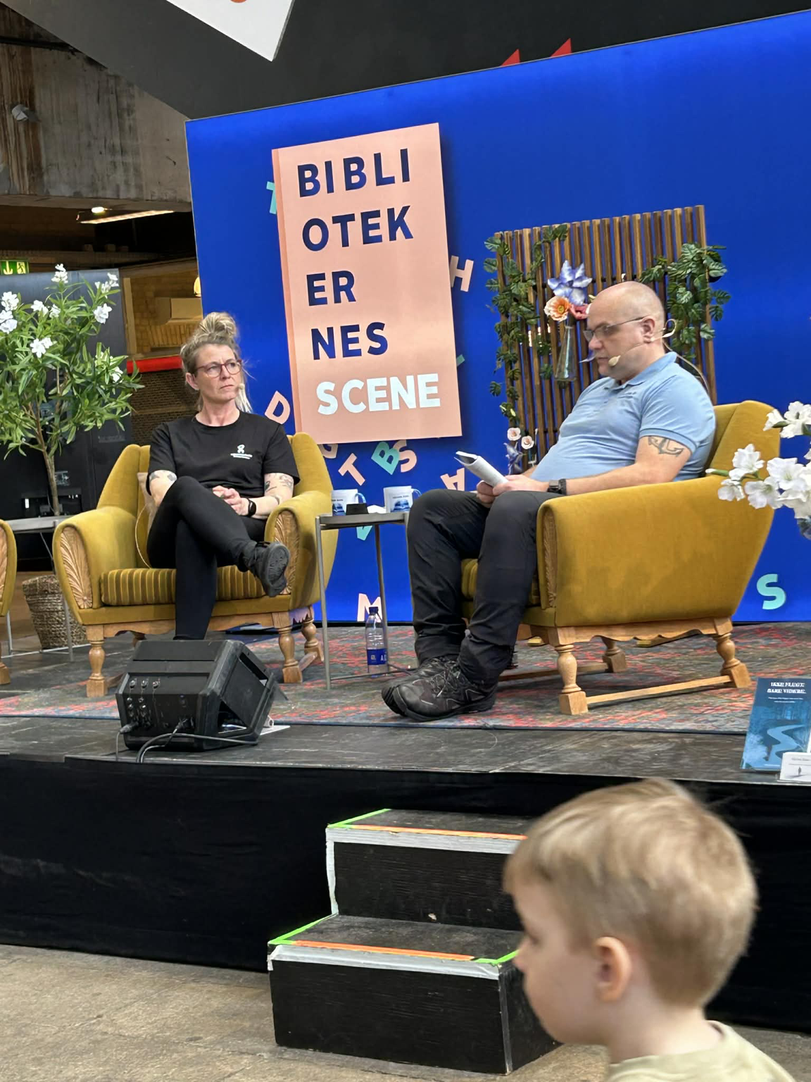Michel Riise on stage at OrdKraft
