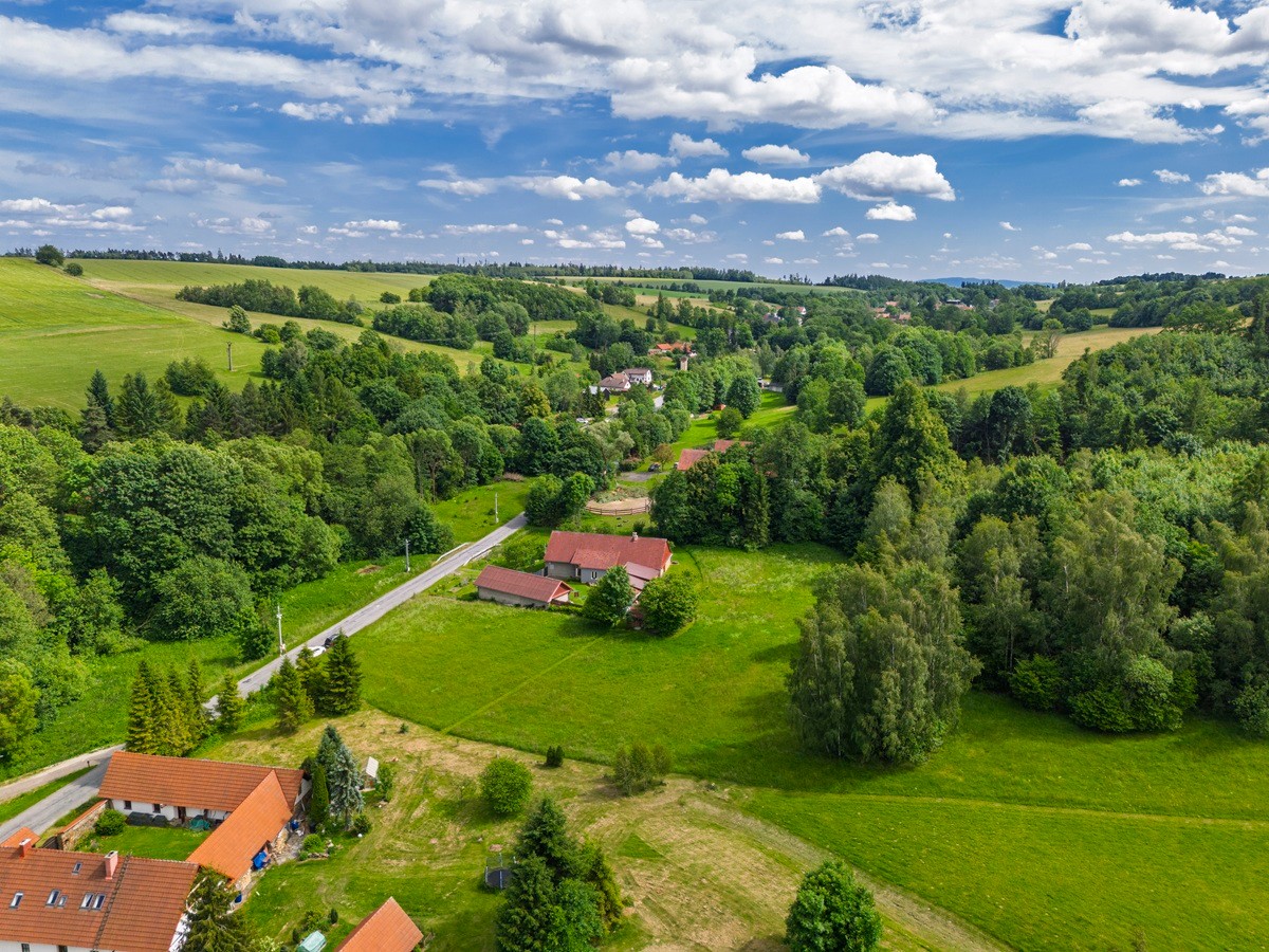 Dron – okolí pozemků v Lipné u Potštátu