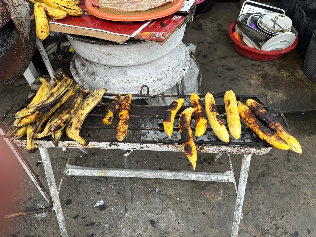 Grilled plantains on a street barbecue in São Tomé