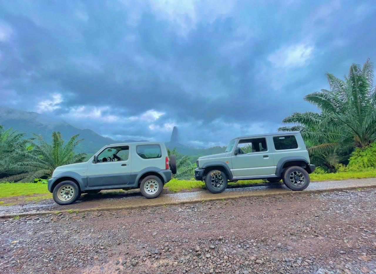 Viaturas 4x4 nas estradas de São Tomé disponíveis para aluguer