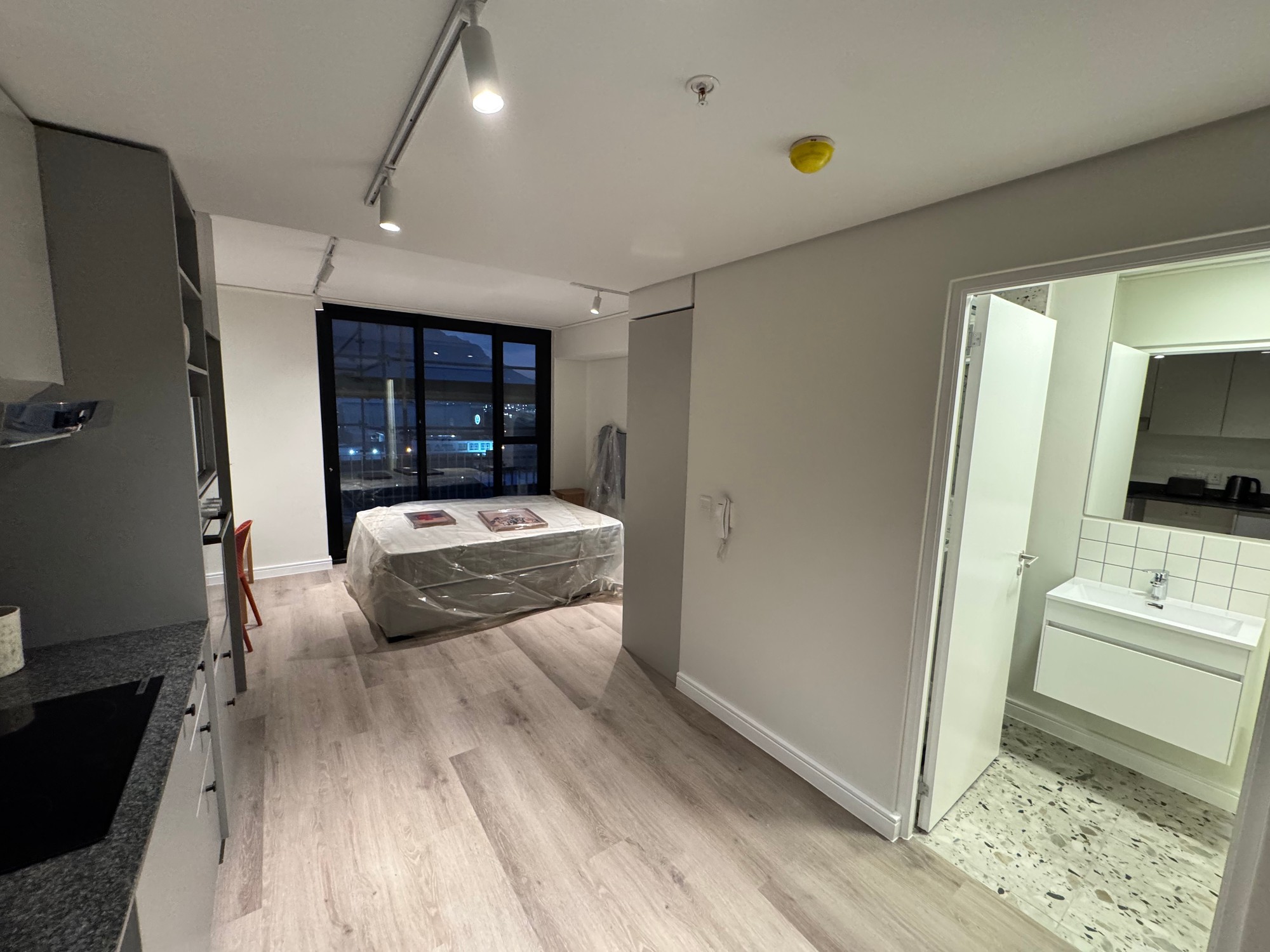 Studio Apartment – Ready for Handover